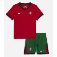 Maglie da calcio Portogallo Prima Maglia Bambino Europei 2024 Manica Corta (+ Pantaloni corti)